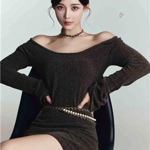 自媒体博主兼职模特Lovely